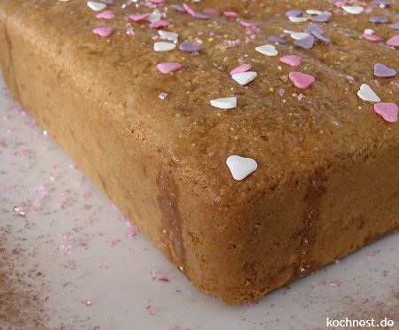 Möhrenkuchen backen: Rüplikuchen auf deutsch